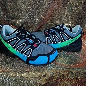 Women's Athletic Trail Shoes in Blue and Green Size 37 Us 6.5/7